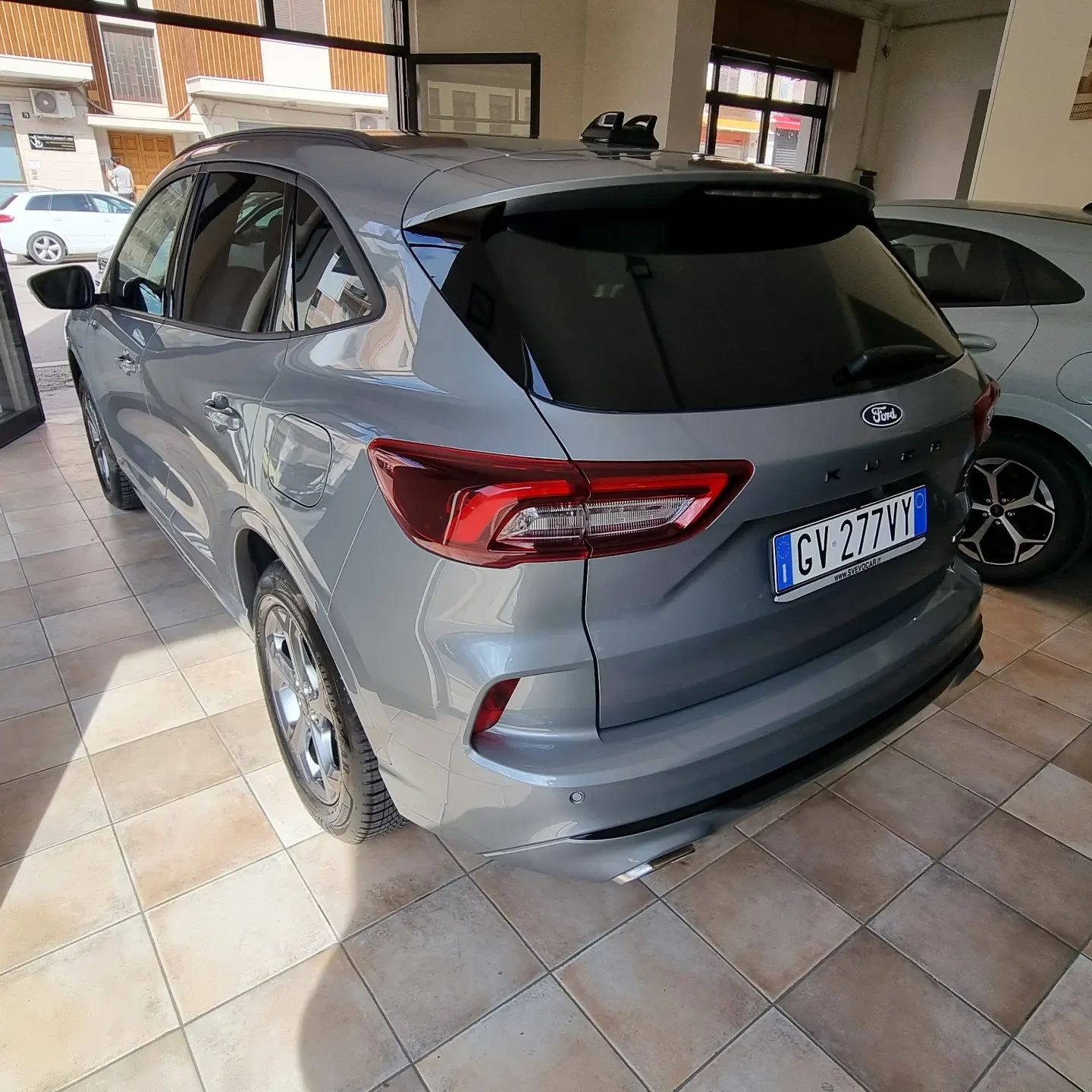 FORD KUGA 2.5 Benzina - Plug In Hybrid Automatica 2WD